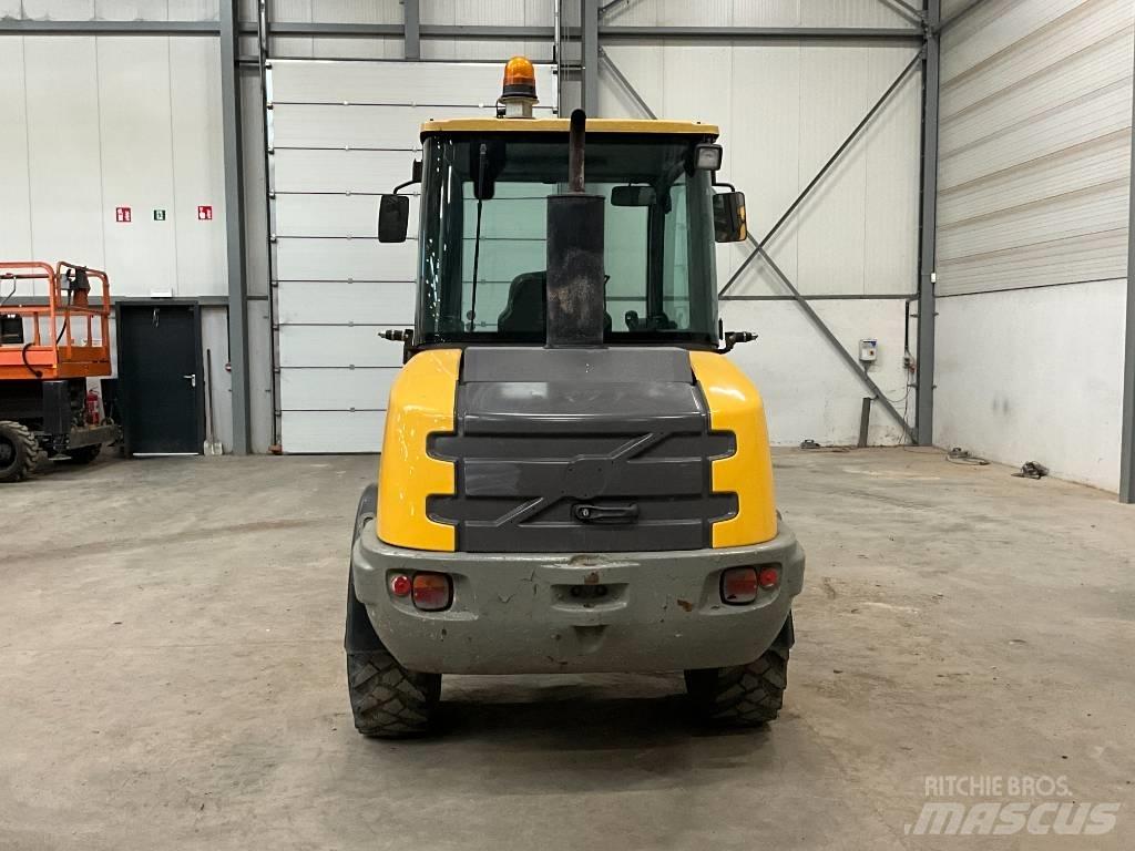 Volvo L 25 F 輪胎式裝載機