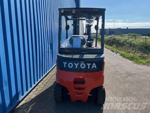 Toyota Traigo 80 電動堆高機