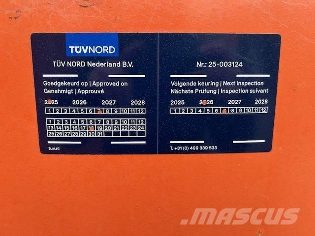 JLG E 400 AJPN 曲臂高空作業車