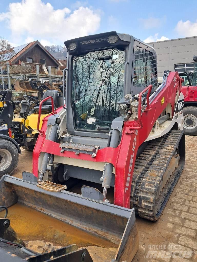 Takeuchi TL12 滑移轉向裝載機