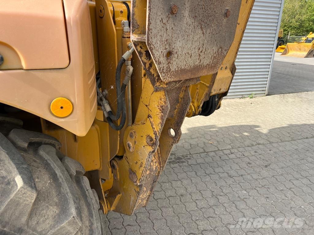 Hydrema 906 E 反鏟裝載機