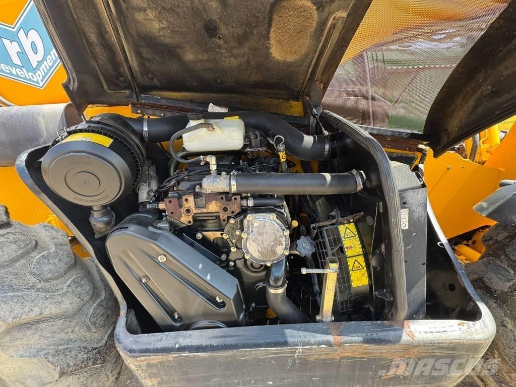 JCB 540-170 伸縮臂操作車