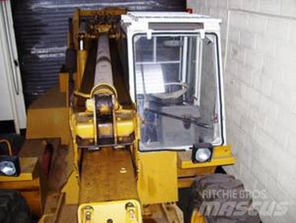 JCB 530B-4HL 越野車