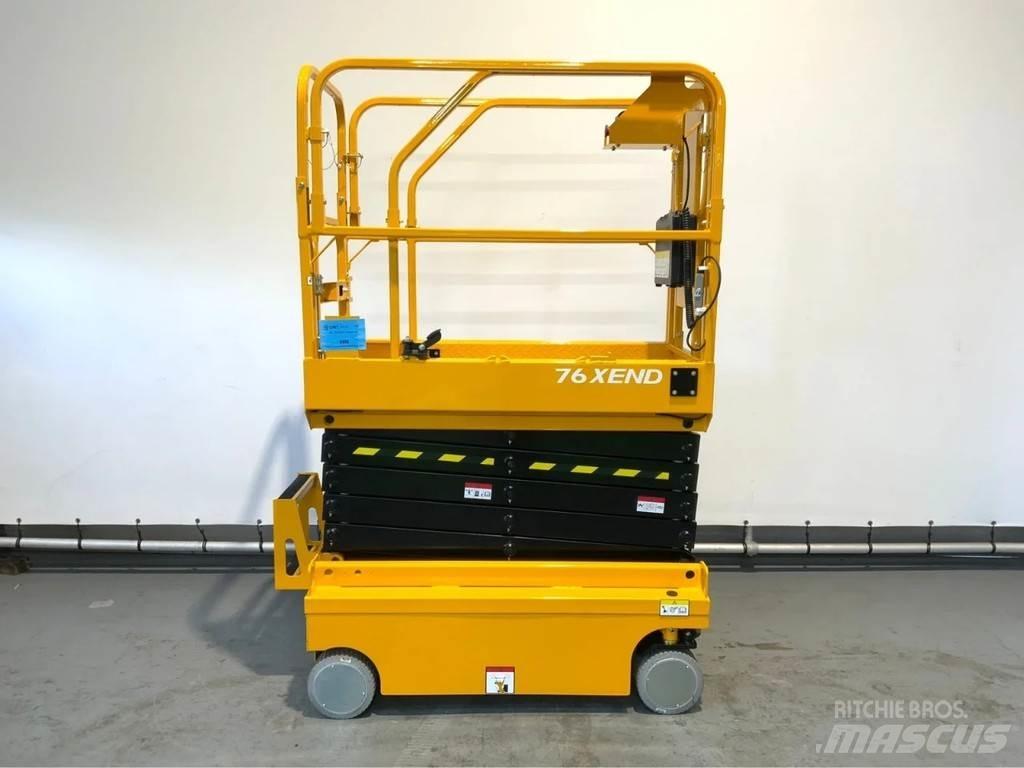 John Deere 76XEND 剪式升降機