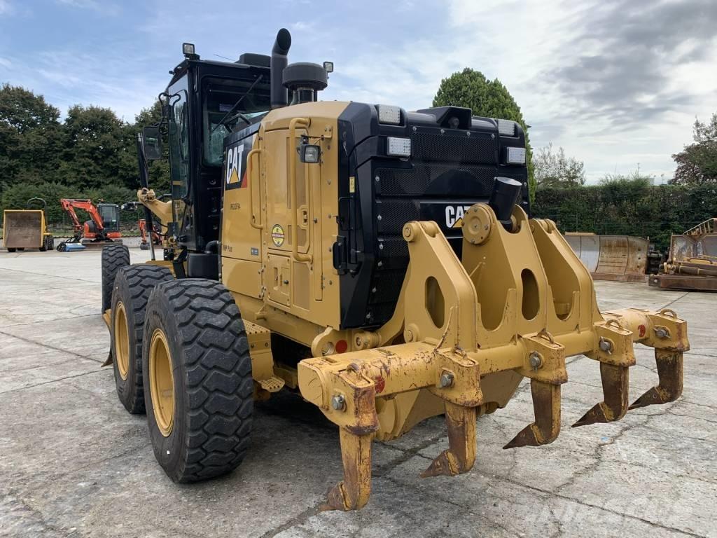 CAT 120 M 2 平土機