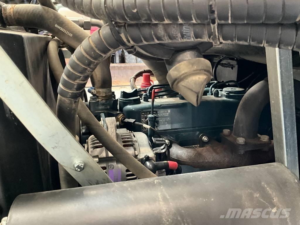 Kubota RT 260-2 輪胎式裝載機