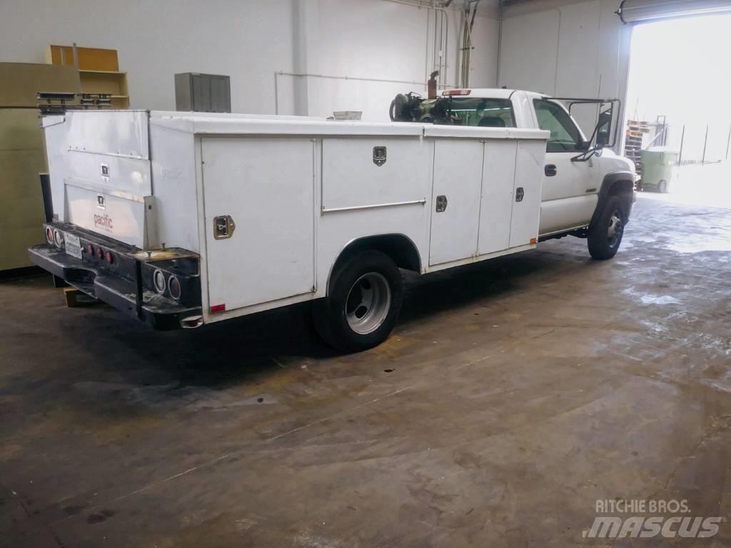 Chevrolet 3500 皮卡.傳統半斗卡車/側卸板