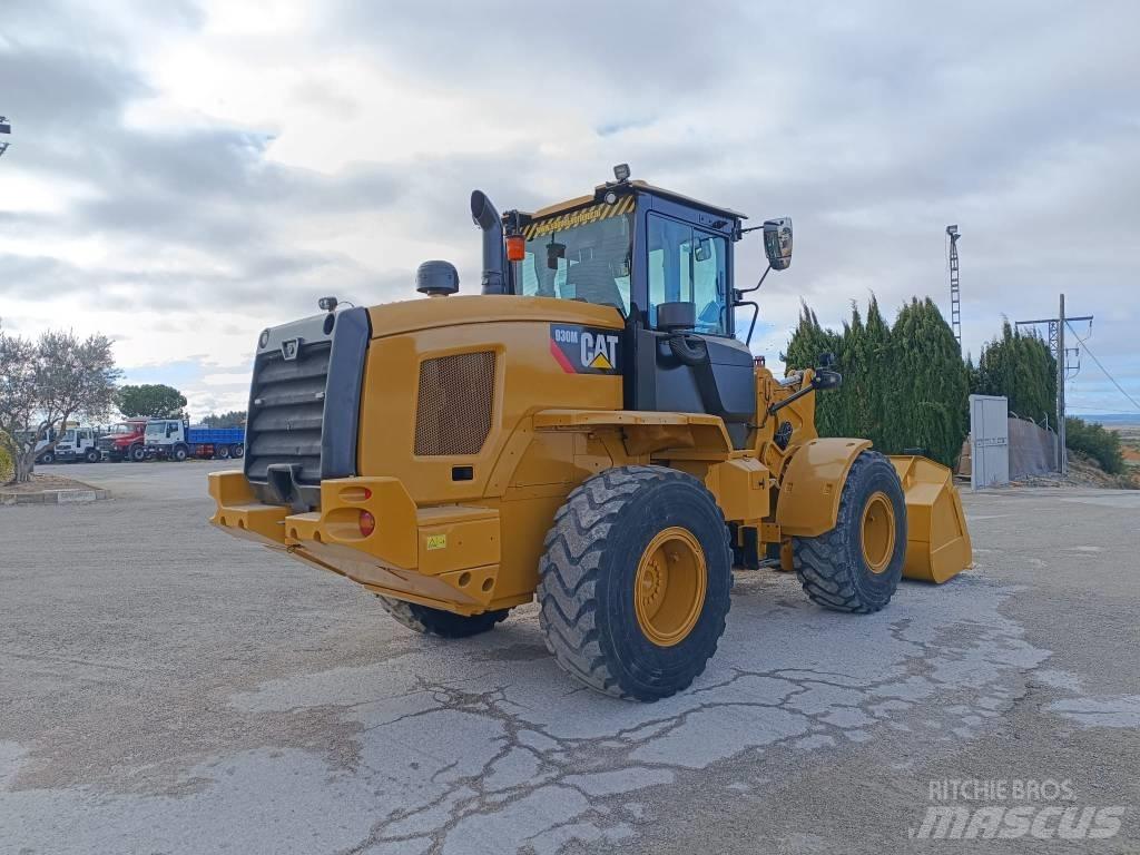 CAT 930M 輪胎式裝載機