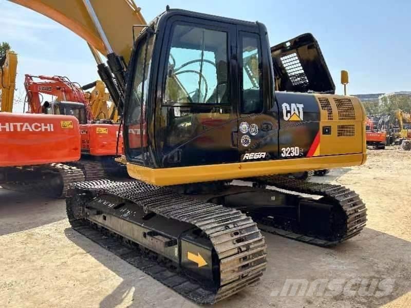 CAT 323 D 履帶式 挖土機/掘鑿機/挖掘機