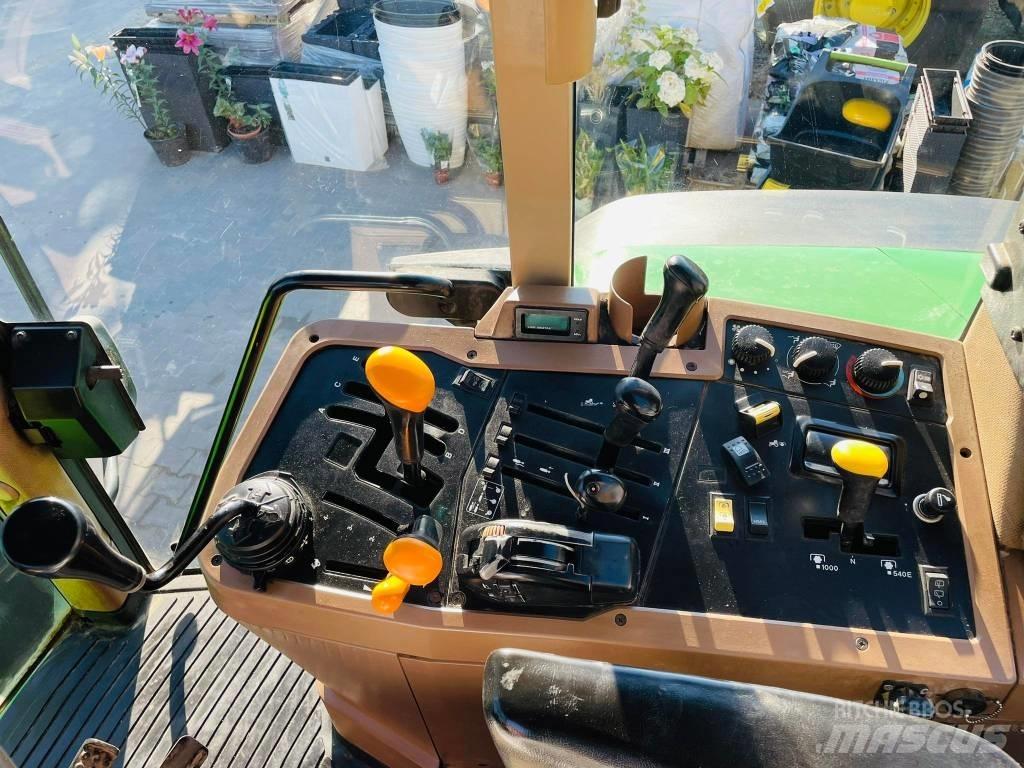 John Deere 7810 曳引機