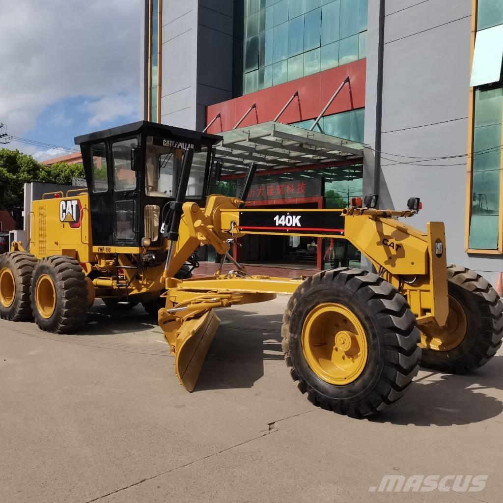 CAT 140k 平土機