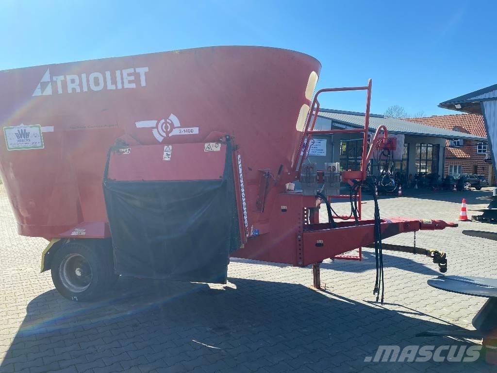 Trioliet SM-2-14-ZK 混合餵料機