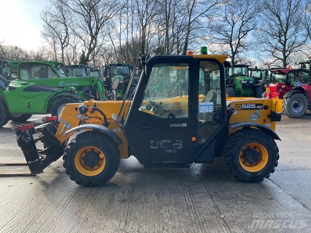JCB 525-60 伸縮臂操作車