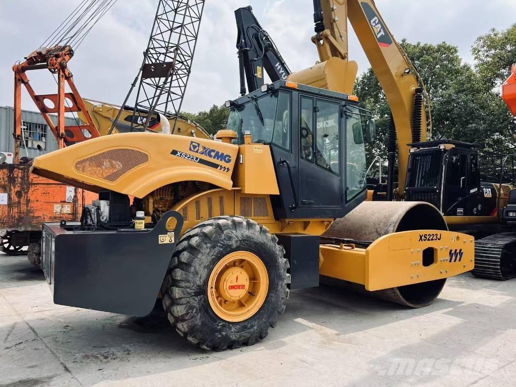 XCMG XS 223 J 單輪滾壓機