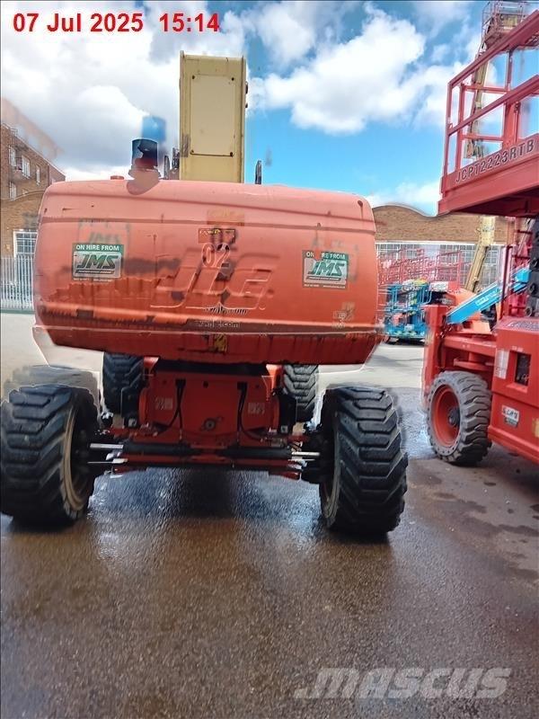 JLG 860 SJ 曲臂高空作業車