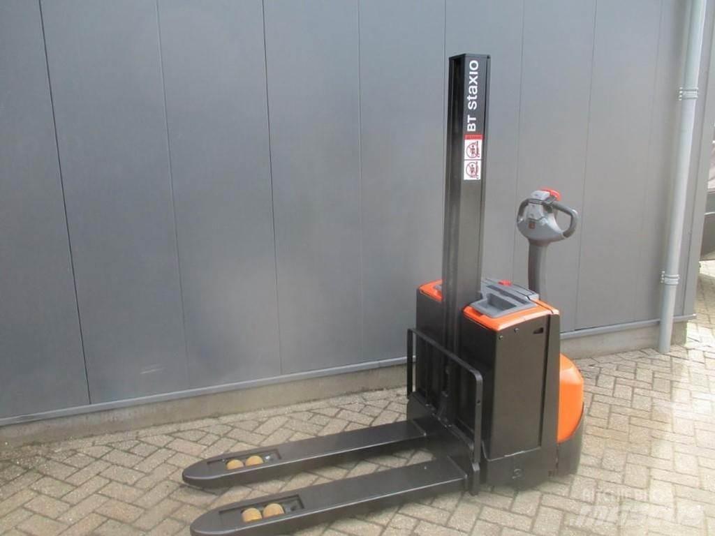 BT SWE 080L 行走控制式堆積機