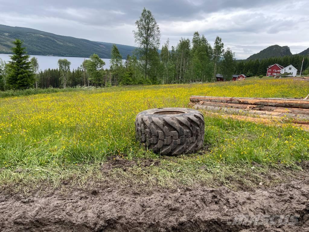 Ponsse BISON AF 8W 集運機