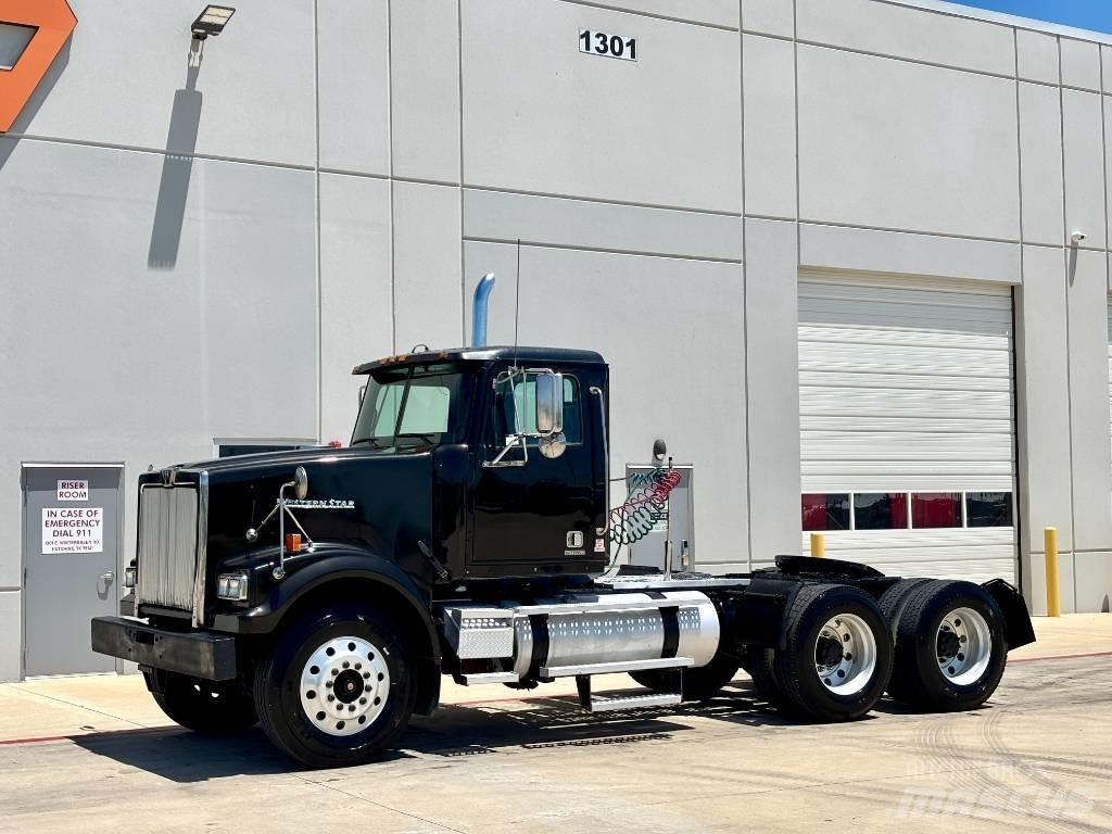 Western Star 4900 曳引機組件