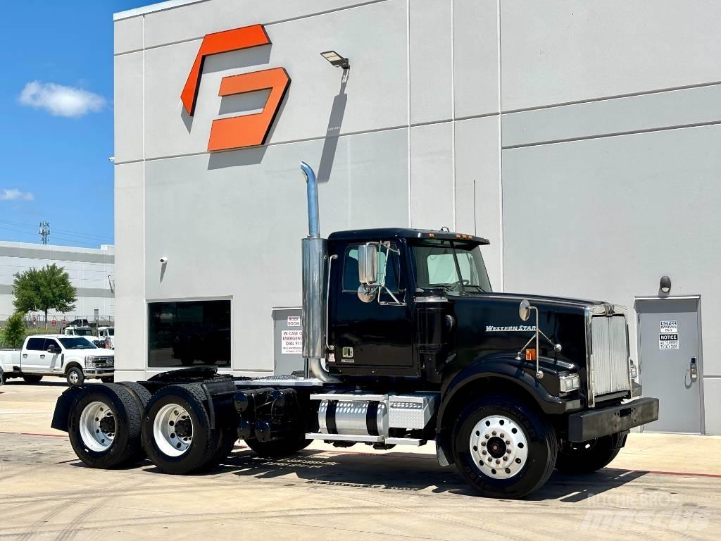 Western Star 4900 曳引機組件