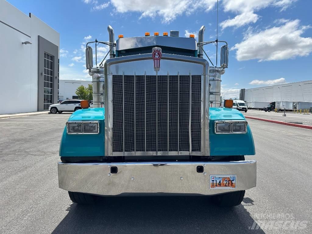 Kenworth W 900 曳引機組件