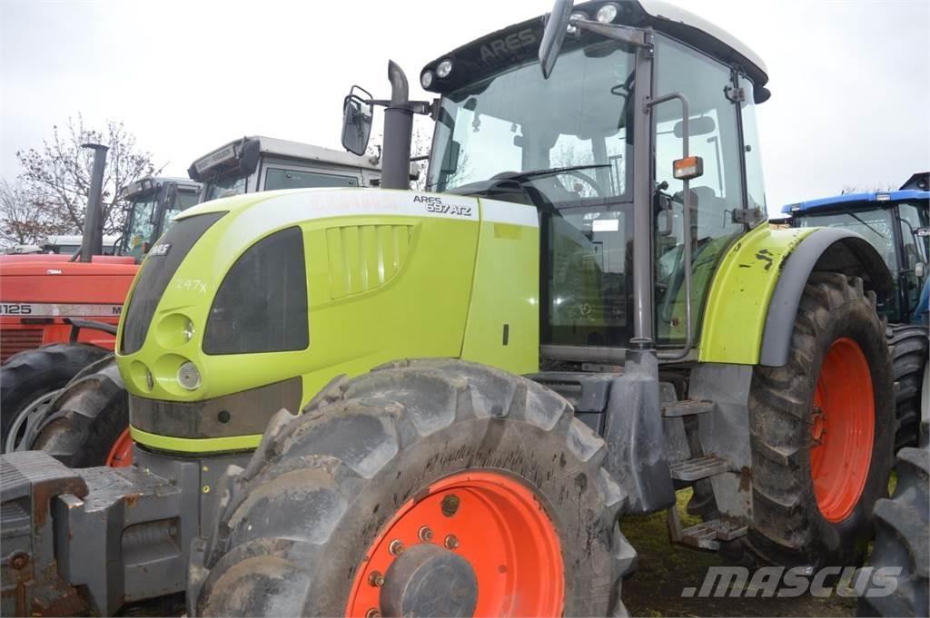CLAAS Ares 697 ATZ 曳引機
