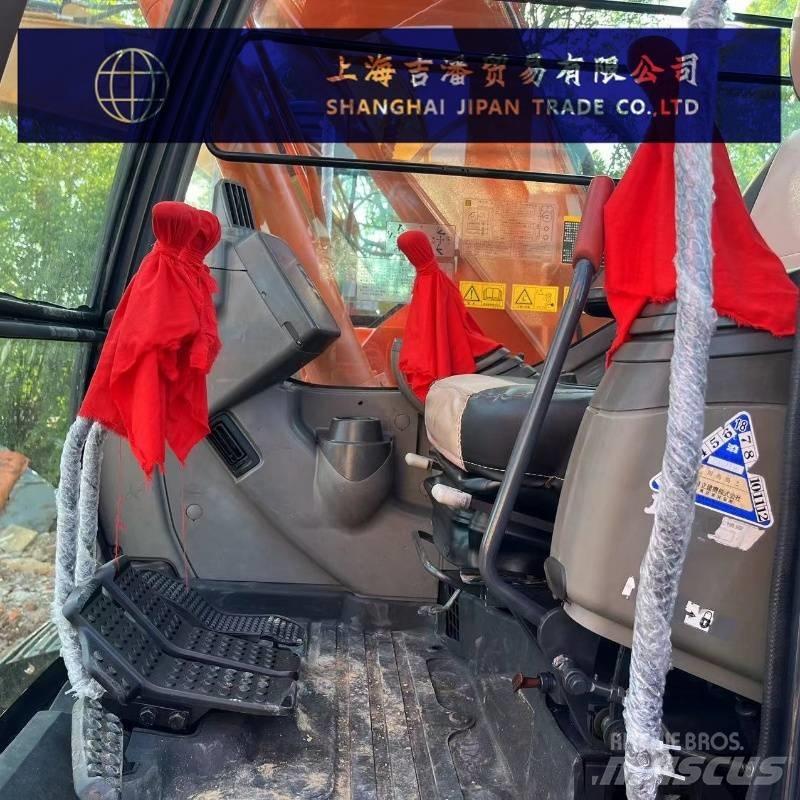 Hitachi ZX 135 中型挖土機/掘鑿機/挖掘機 7t-12t