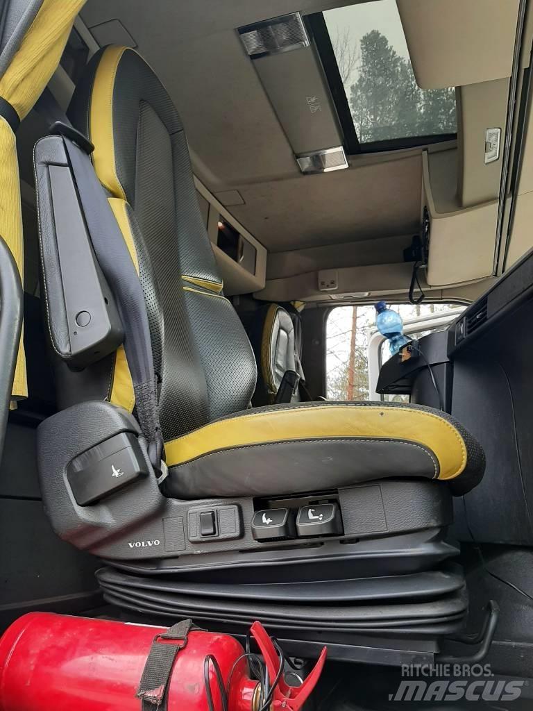 Volvo FH 16 木材貨車