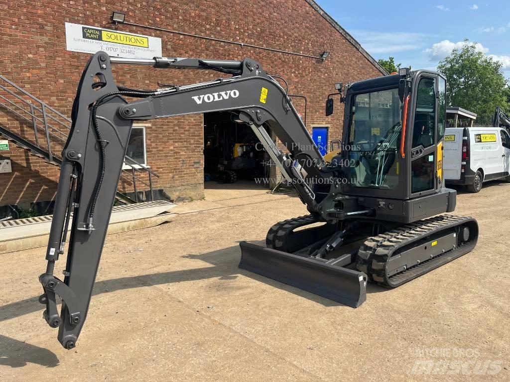 Volvo ECR 58 F 小型挖土機/掘鑿機<7t(小型挖掘機)