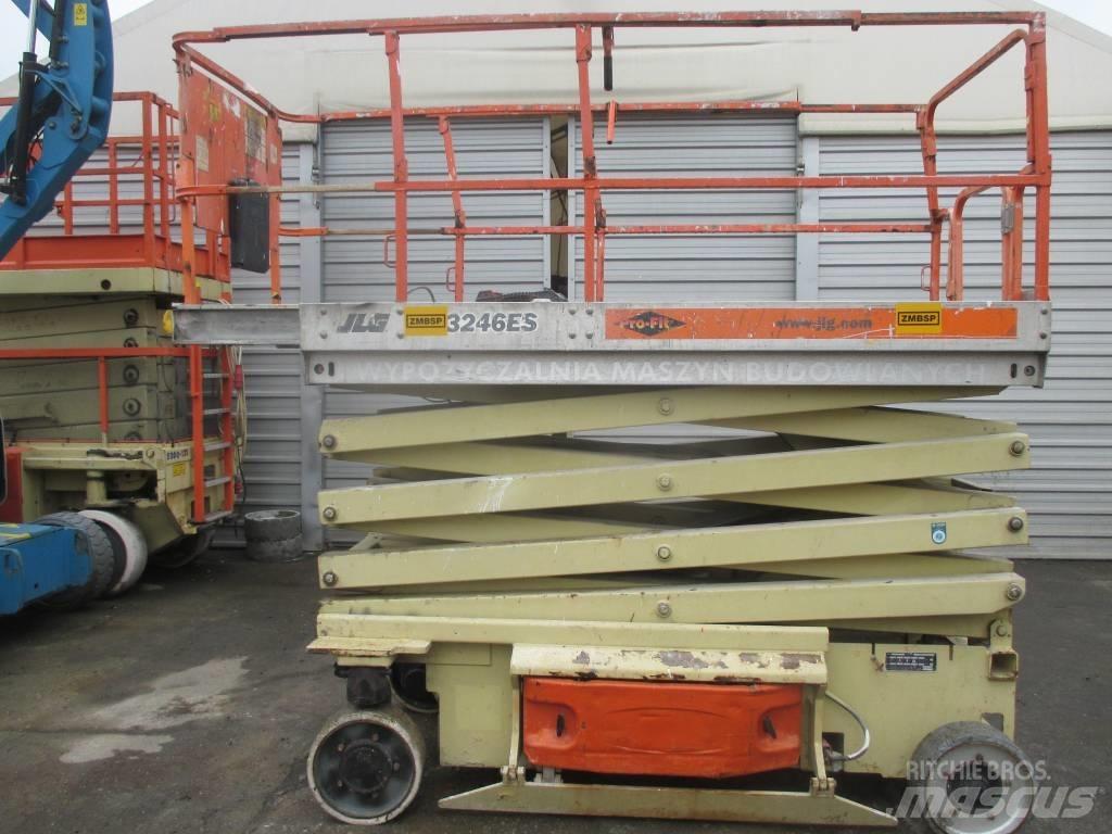 JLG 3246 ES 剪式升降機
