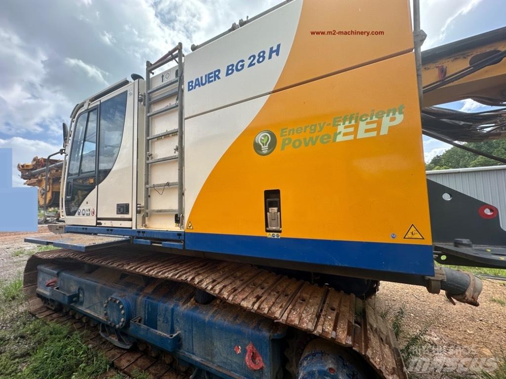 Bauer BG 28 H 重型鑽孔機