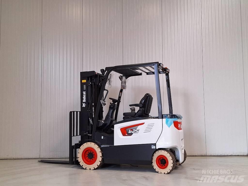 Bobcat B25X-7 PLUS 電動堆高機