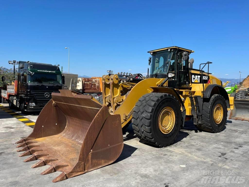 CAT 982 M 輪胎式裝載機