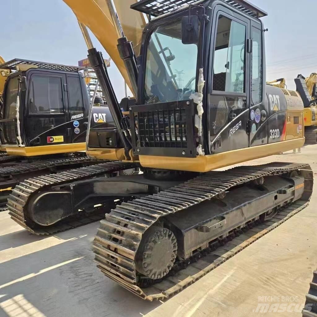 CAT 323 D 履帶式 挖土機/掘鑿機/挖掘機