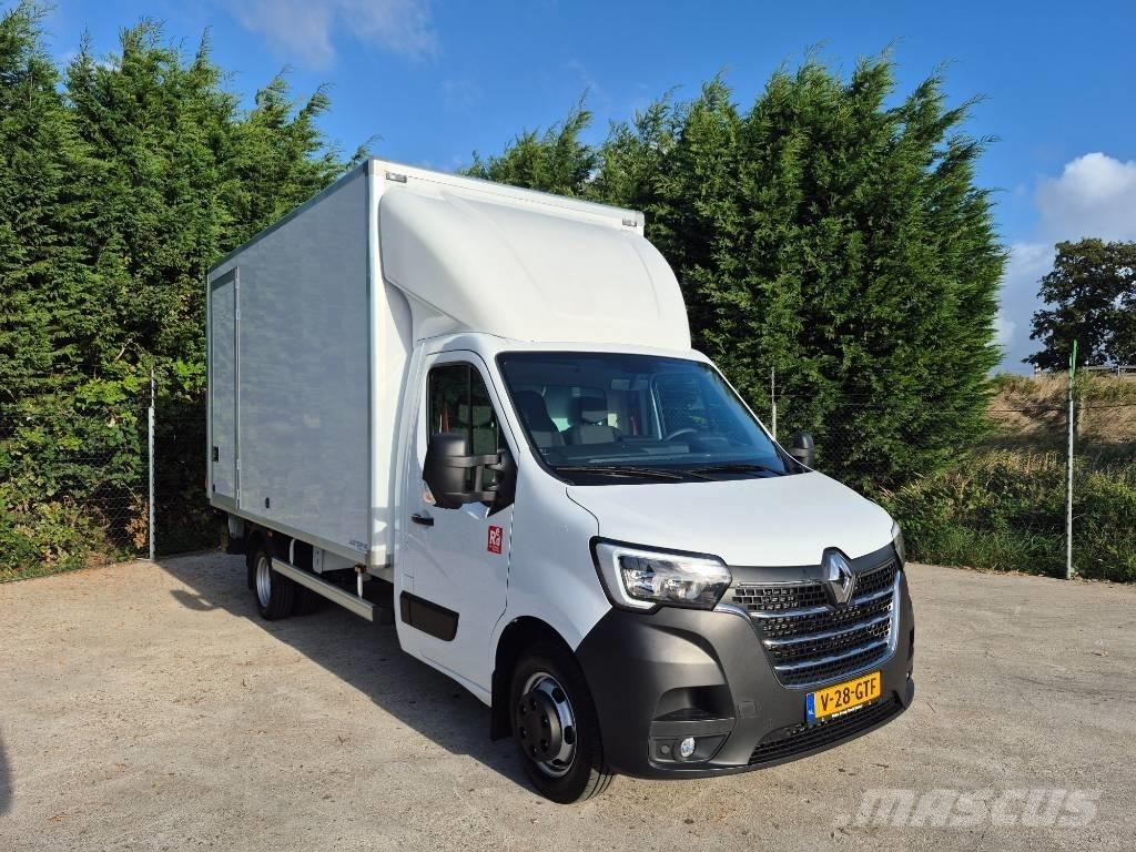 Renault Master 車廂