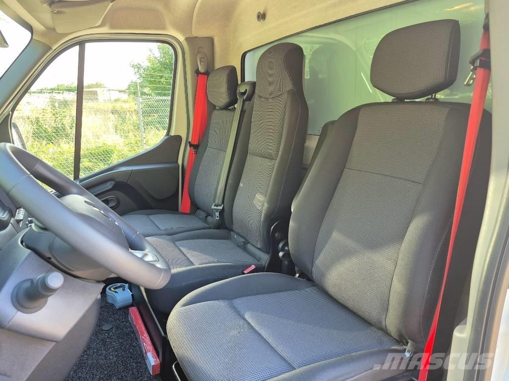 Renault Master 車廂