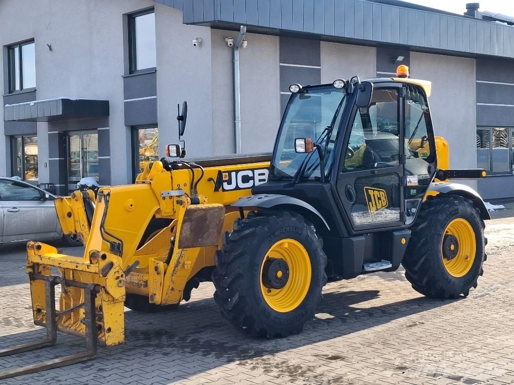 JCB 533-105 伸縮臂操作車