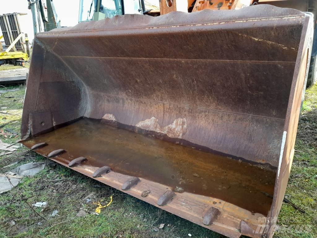 Doosan DL 420-3 輪胎式裝載機