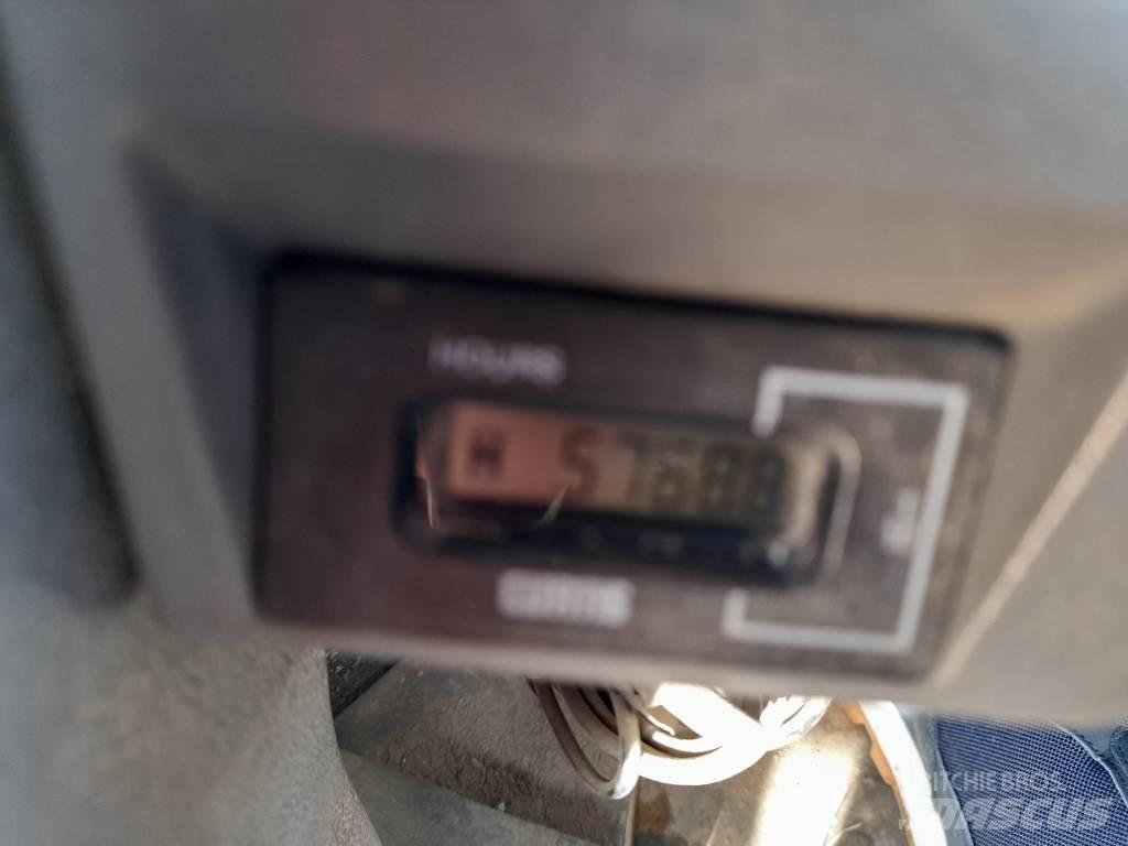 Doosan DL 420-3 輪胎式裝載機