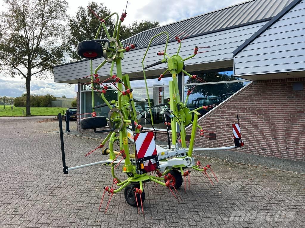 CLAAS Volto 700 耙與翻草機