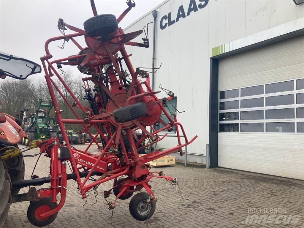 Lely Lotus Stabilo 耙與翻草機