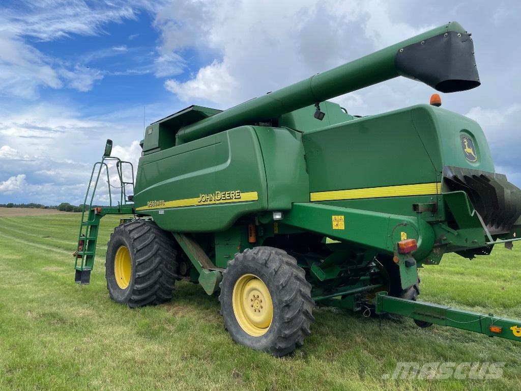 John Deere 9560 WTS 聯合收穫機