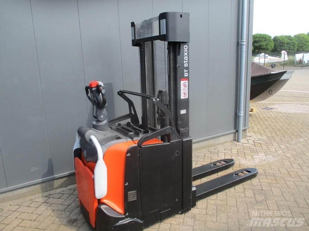 BT SPE 200L 行走控制式堆積機