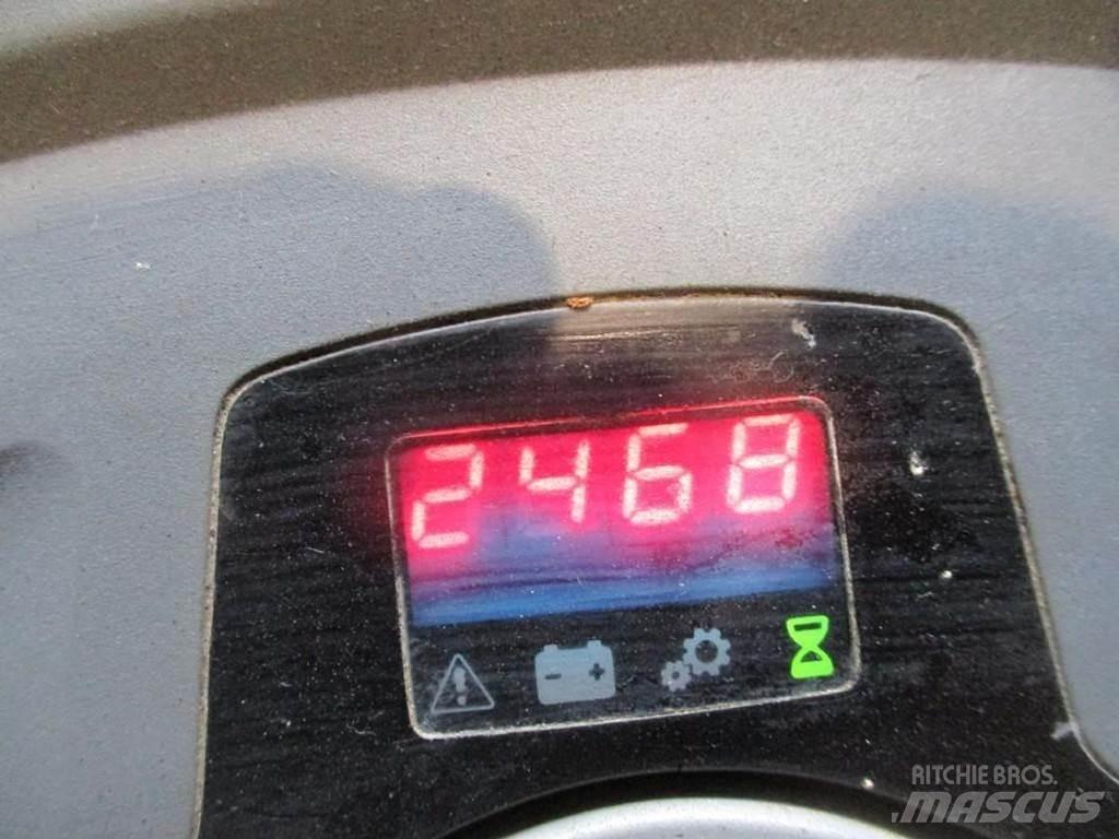 BT SPE 200L 行走控制式堆積機
