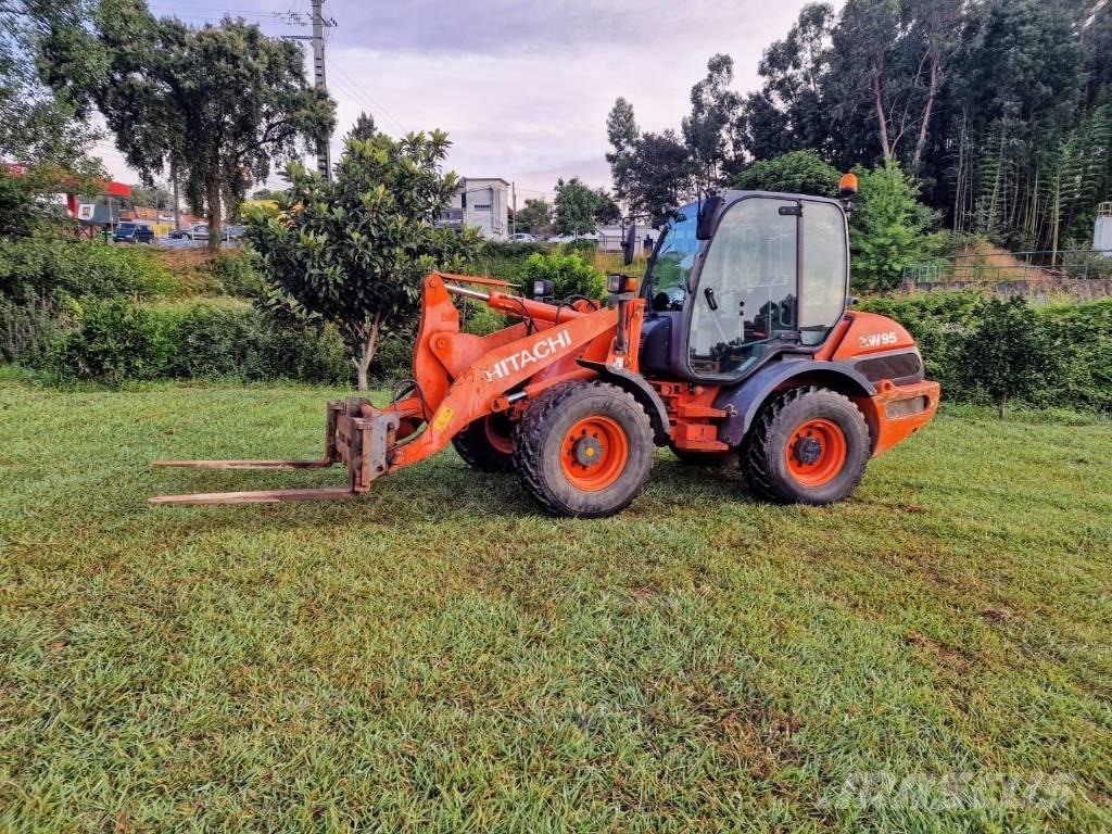 Hitachi ZW 95 輪胎式裝載機