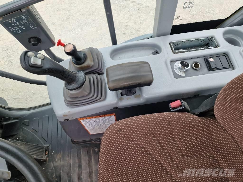 Hitachi ZW 95 輪胎式裝載機