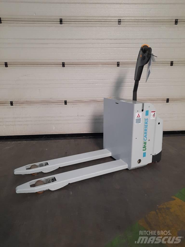 UniCarriers PLL180 低架升降機