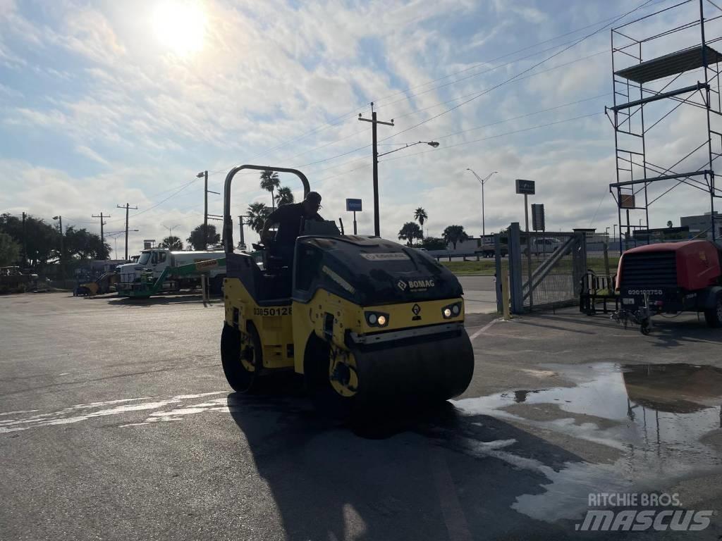 Bomag BW 138 雙輪滾壓機