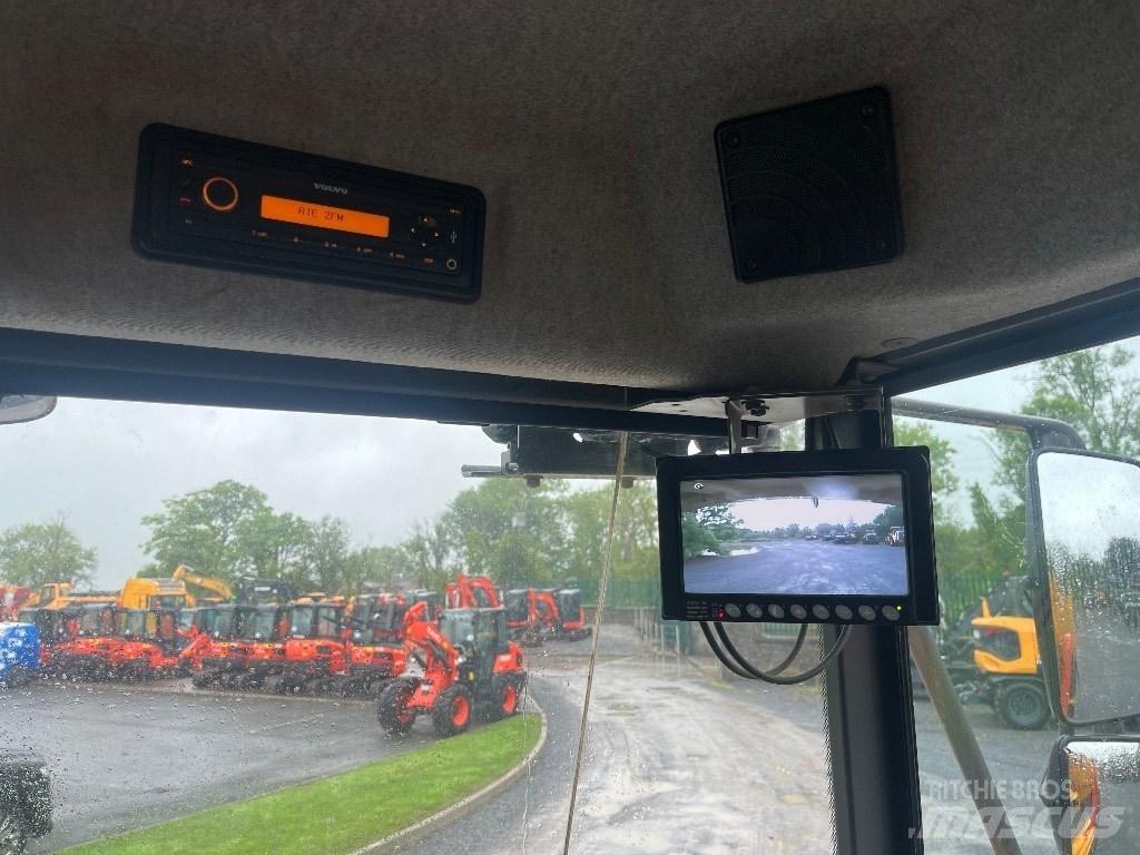 Volvo A 30 G 鉸接式起吊車