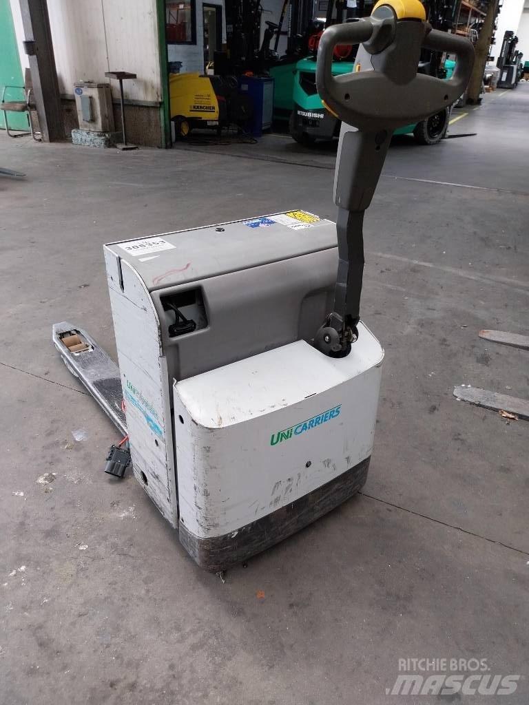 UniCarriers PLL 200 低架升降機