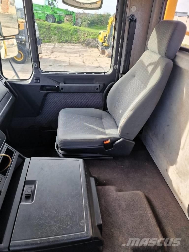 MAN ME 220 B 運輸車輛